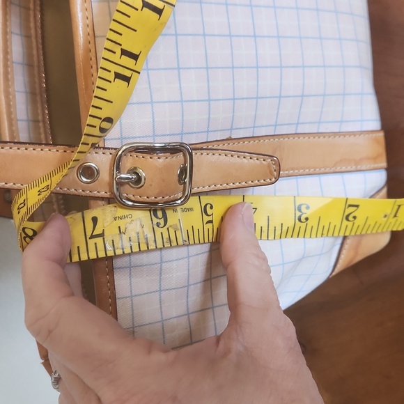 Coach handbag. - Picture 11 of 13